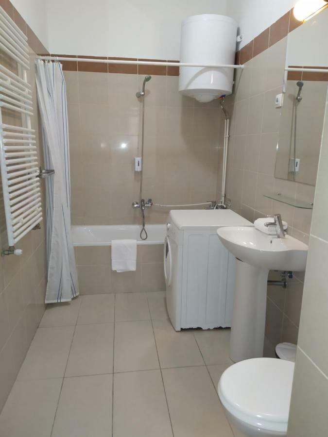 Apartment Wow *